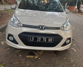 A venda Hyundai Grand i10 Novo Novinho