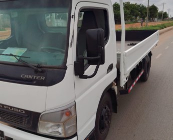 A venda Mitsubishi Canter
