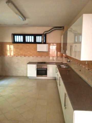 Venda ARRENDA-SE VIVENDA T3 - VILA ALICE (IMOBIÁRIA MYHOUSE)