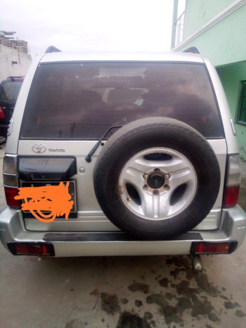 Venda VENDO OU TROCO ESTA VIATURA POR OUTRA