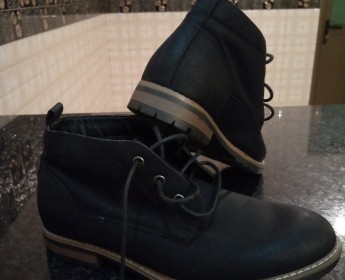 A venda Sapato estilo bota