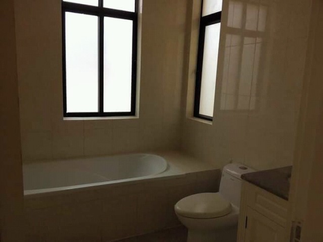 Venda Apartmento t3 no codomínio jardim de Rosa