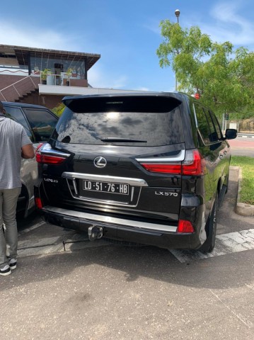 Venda LEXUS L570 novo