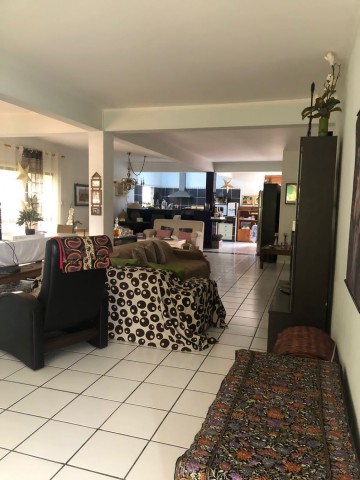 Venda Vende-se Vivenda T5 - Camama (Imobiliária myhouse)