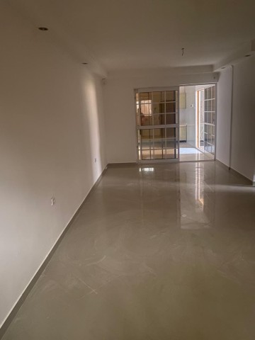Venda Vende-se esta vivenda t3 no zango 3 rua 6