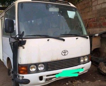 A venda Toyota coaster