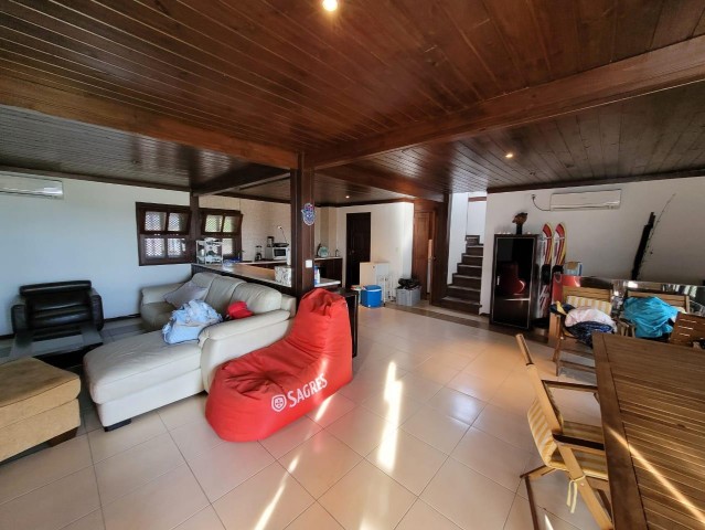 Venda Vende-se esta super vivenda no Mussulo v3 na primeira linha