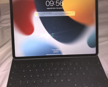A venda IPad Pro 12.9 3 geração com teclado