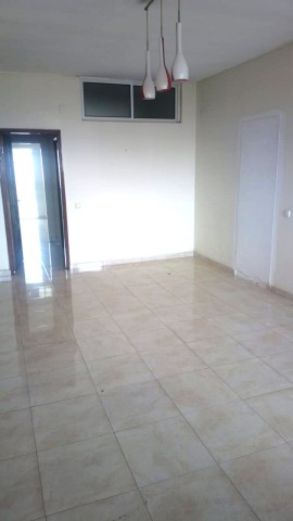 Venda Arrenda-se Apartamento T1 - Vila Lice