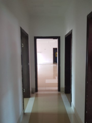 Venda Vende-se esta vivenda T4 no codomínio Vila Florescer no camama