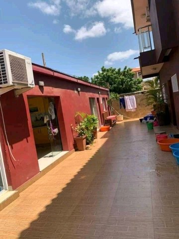 Venda Vivenda t6 camama Estrada principal top