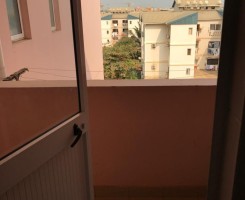 A venda Vende se Apartamento T 3 Nova Vida