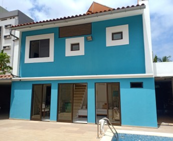 A venda Vende-se esta vivenda t3 no codomínio Flores do Talatona