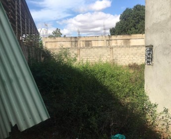 A venda Vendo um terreno de 13m X 14m.