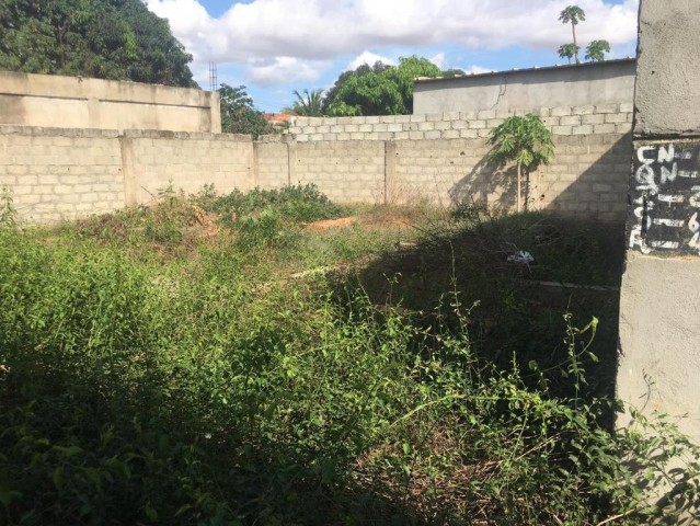 Venda Vendo um terreno de 13m X 14m.