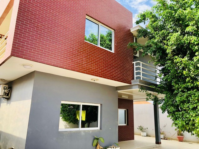 Venda Vende-se esta super vivenda de frente do Diskontão nova vida