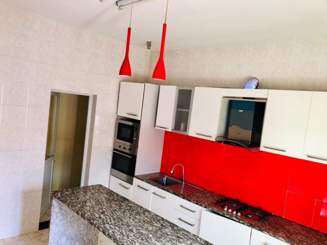 Venda Vende-se esta super vivenda de frente do Diskontão nova vida