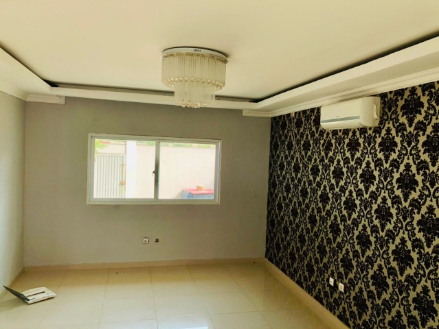 Venda Vende-se esta super vivenda de frente do Diskontão nova vida