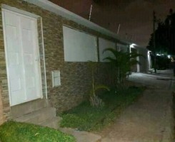 A venda Dono aflito vende sua Vivenda no condomínio Jardim do Éden ruas asfalt...