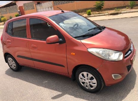 Venda Hyundai i10 Limpo