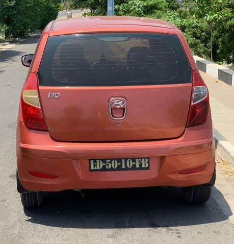 Venda Hyundai i10 Limpo