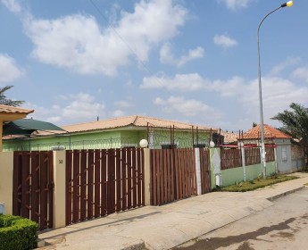 A venda Moradia V4, no Jardim do Éden