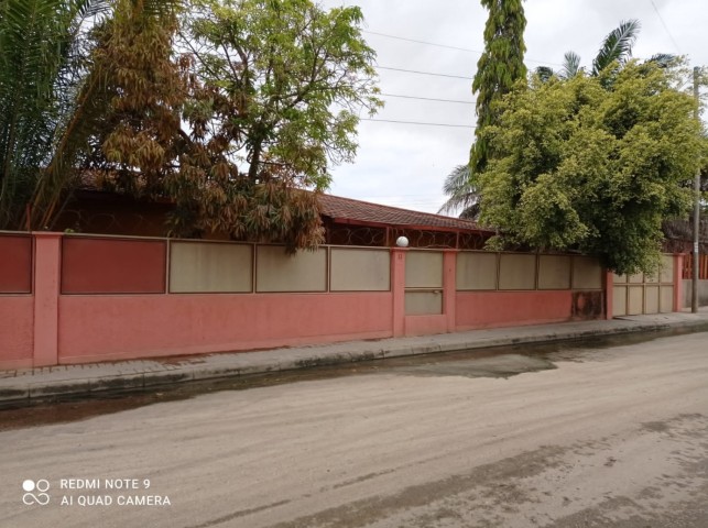 Venda Vivenda condomínio Bpc bem localizada