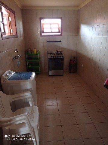 Venda Vivenda condomínio Bpc bem localizada