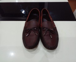 A venda Louis Vuitton leather shoes