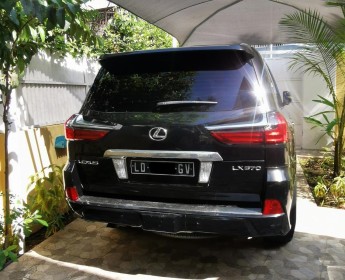 A venda Lexus L570 localizado em Talatona