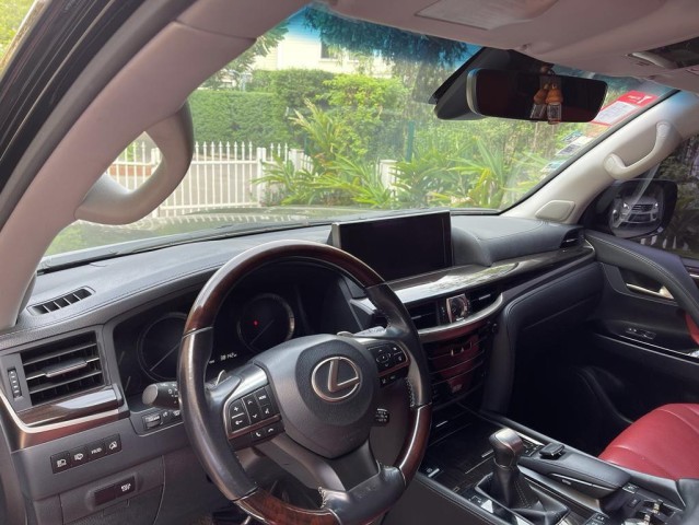 Venda Lexus L570 localizado em Talatona