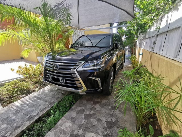 Venda Lexus L570 localizado em Talatona