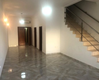 A venda Arrenda-se Apartamento T3 - Vila Lice