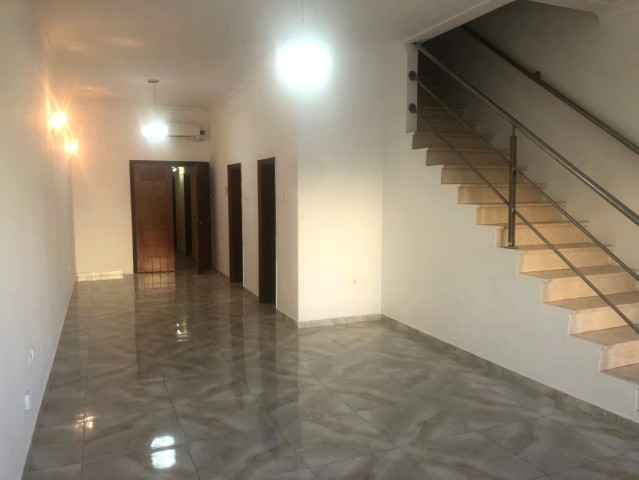 Venda Arrenda-se Apartamento T3 - Vila Lice