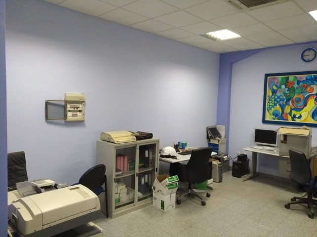Venda PROMOÇÃO Vivendas T6/4, 1.Andares C/Anexos no Camama e Cidade