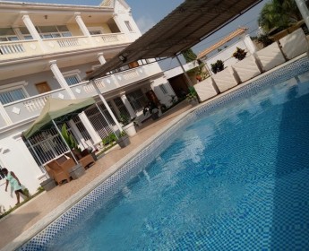 A venda HOTEIS E GUEST HOUSE em Luanda