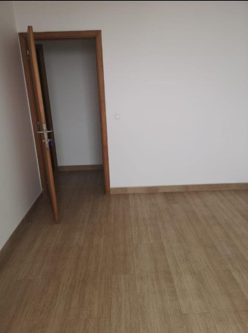Venda APARTAMENTO NO PREDIO NOVO BEM BARATINHO