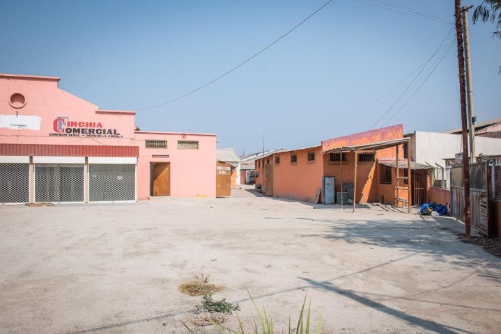 Venda Armazém de grande porte, Benguela