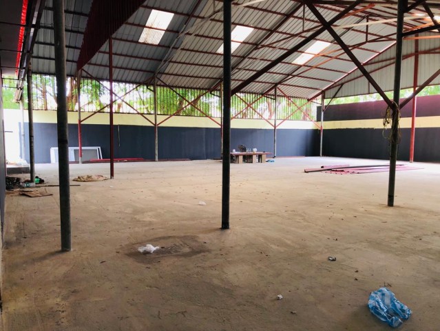 Venda Moradia V4, no Camama