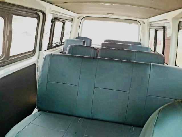 Venda TOYOTA HIACE