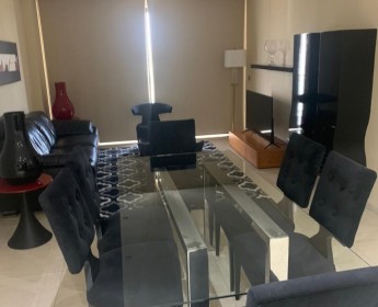 A venda ARRENDA-SE: apartamento T8 luxuoso, mobilado, ( ideal para empresas)