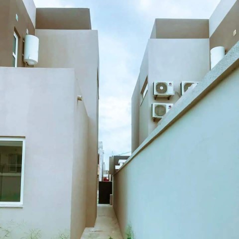 Venda Vivenda T3 duplex nova no Condomínio Boa Vida