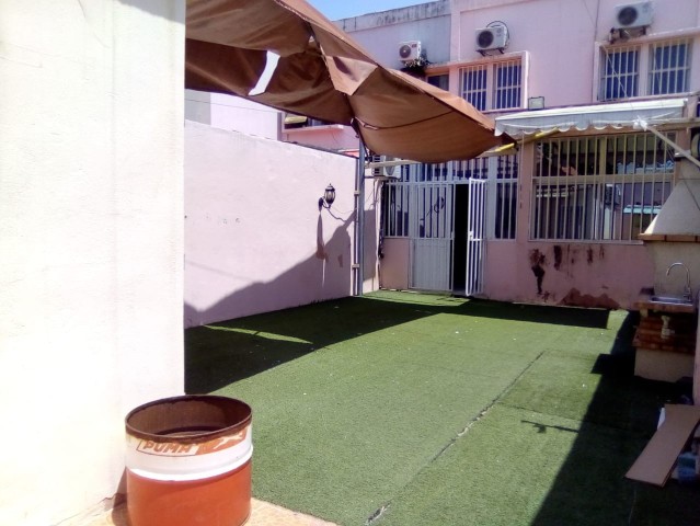 Venda Arrenda-Se Vivenda T3+1 - Ingombota
