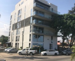 A venda Edifício com 20 apartamentos e um penthouse