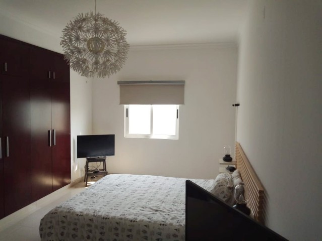 Venda Vende-se Moradia T4 Duplex - Cond. Quedas de Kalandula