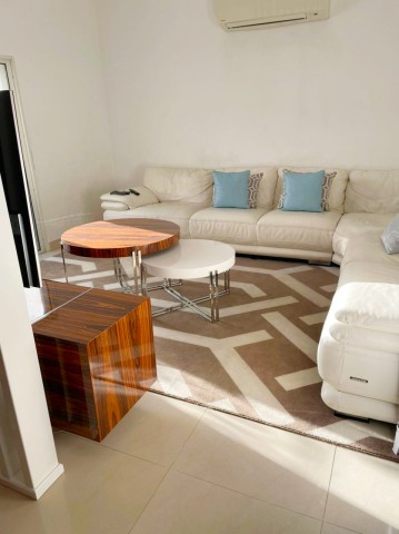 Venda Vende-se Moradia T4 Duplex - Cond. Quedas de Kalandula