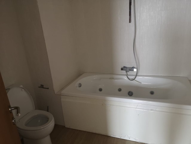 Venda Apartamento T3 avenida Brasil