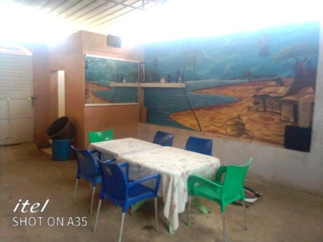 Venda Vende-se está residência