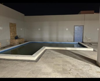 A venda Vivenda Duplex T4+1 com Piscina na Urbanização Boa Vida