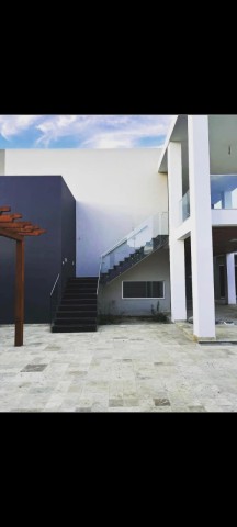 Venda Vivenda Duplex T4+1 com Piscina na Urbanização Boa Vida